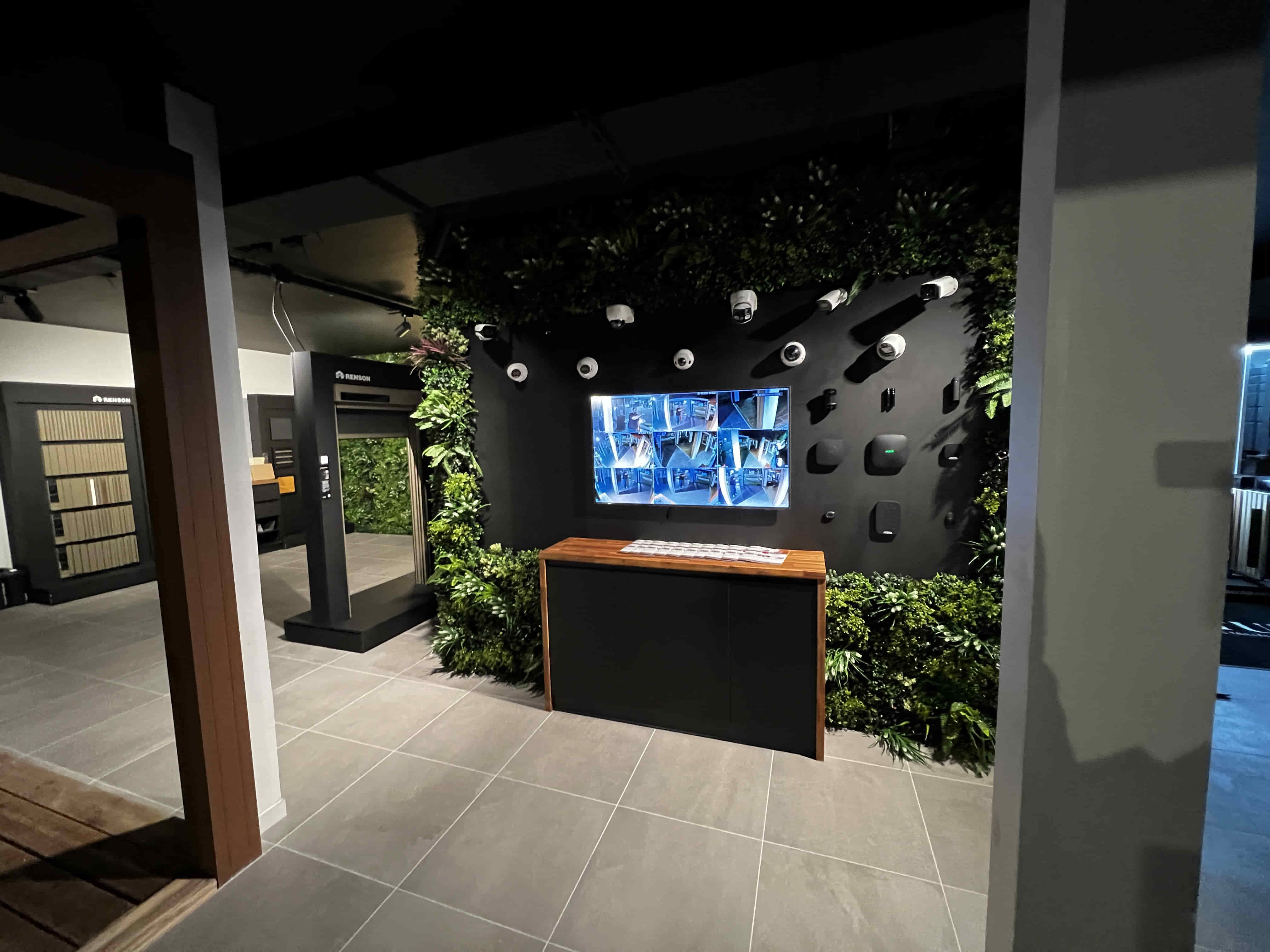 Showroom Protech - 9 11 rue François Arago - 78990 Elancourt